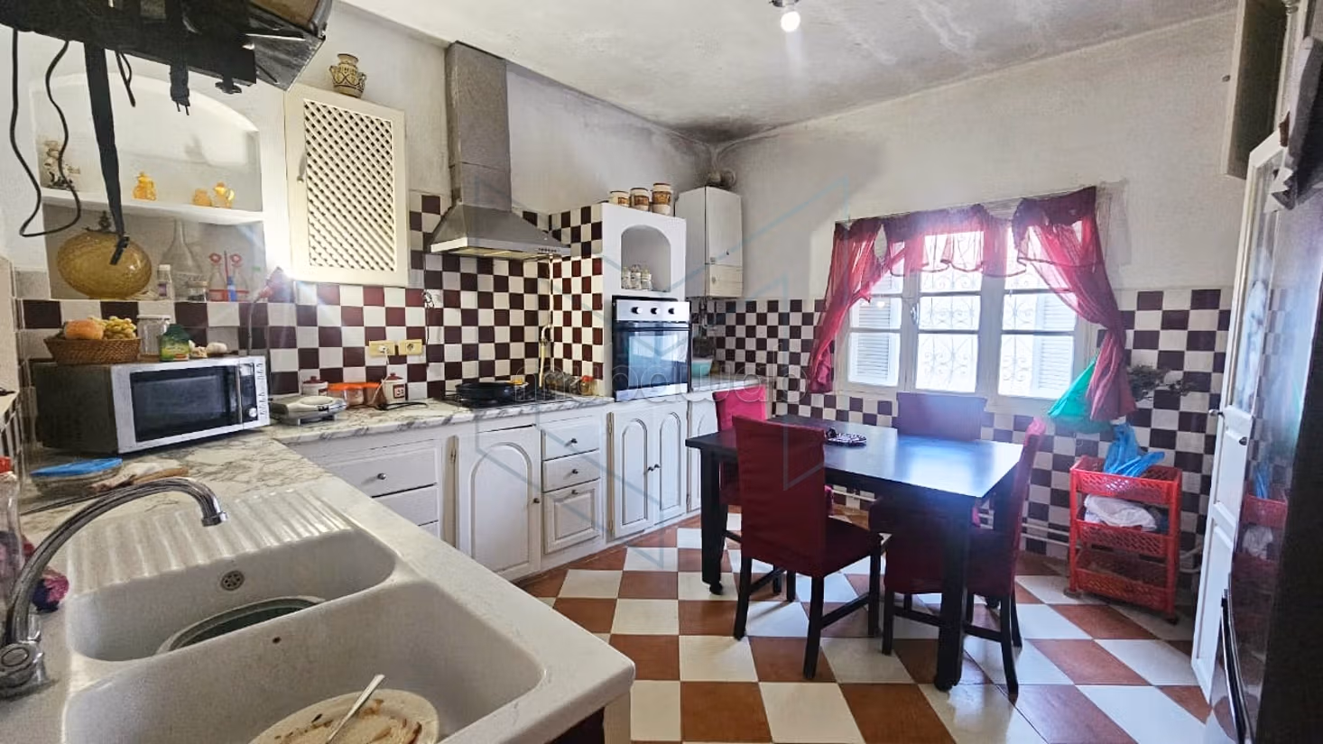 In vendita un duplex S3 a Gammarth strada del relais