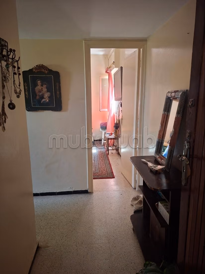 Alquila este piso en Guéliz. 2 dormitorios. Servicio de conserjería y aire condicionado