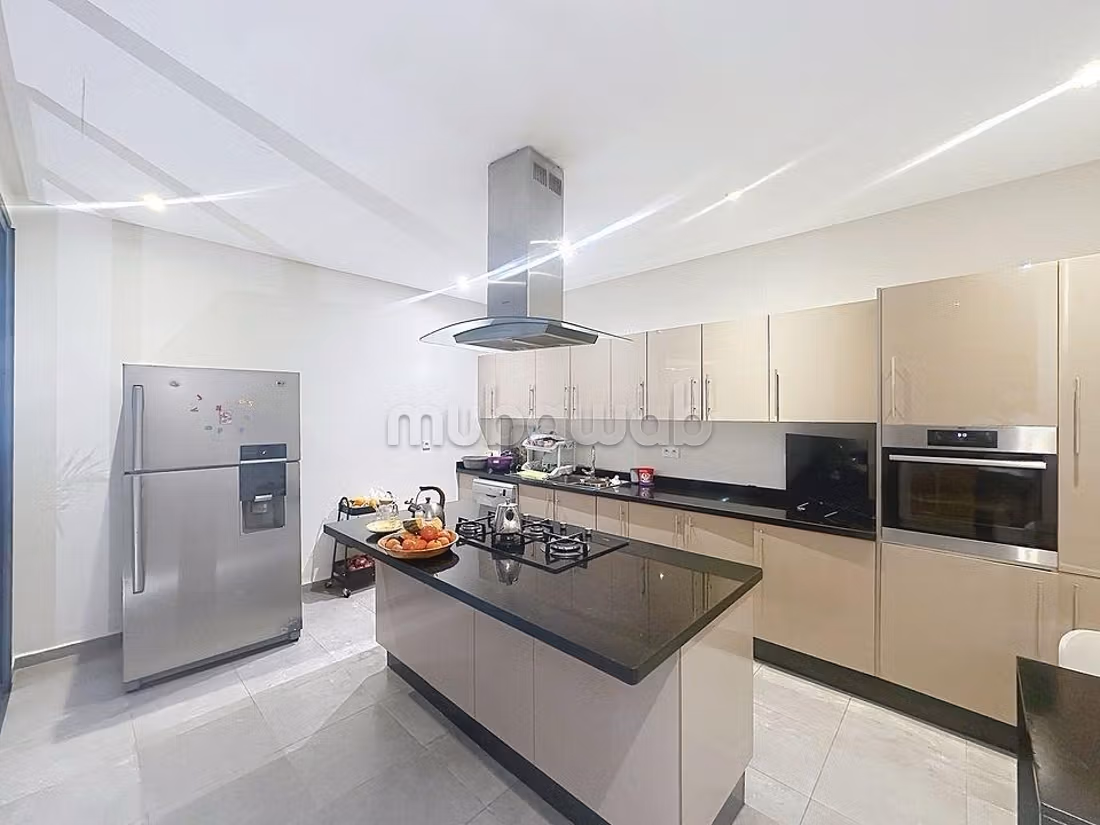 Villa for sale - high-end features