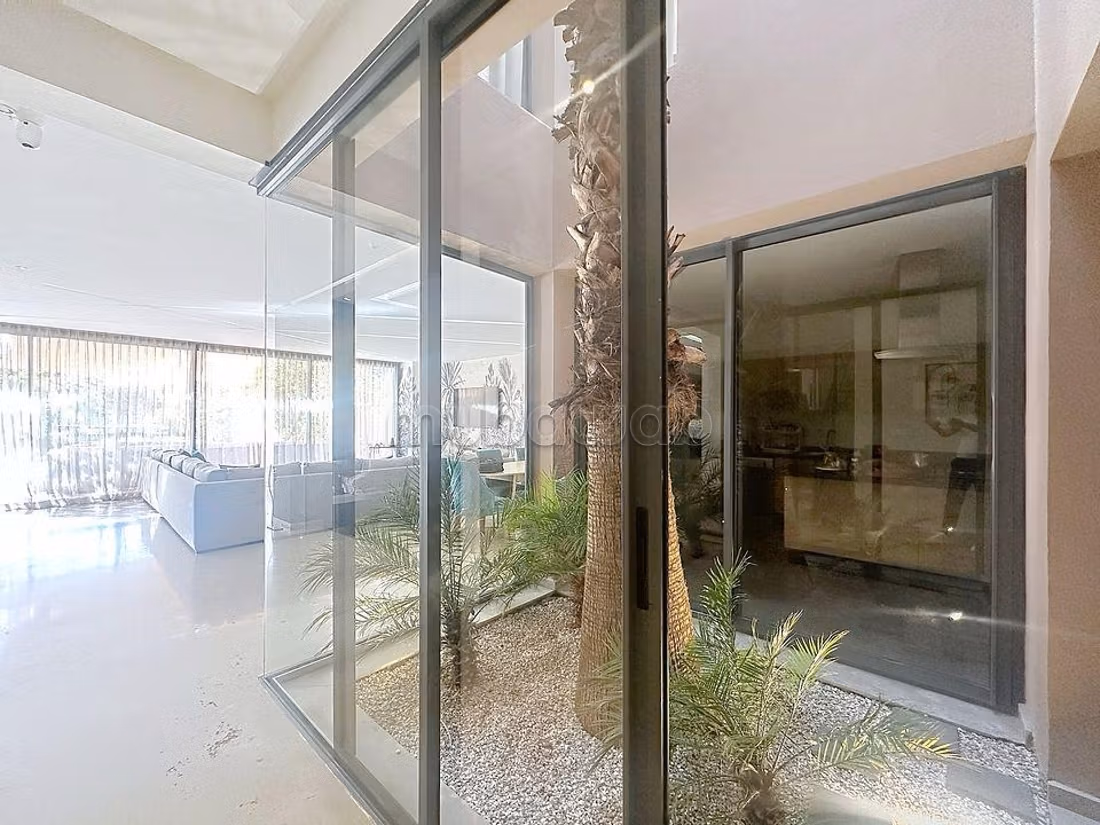 Villa for sale - high-end features