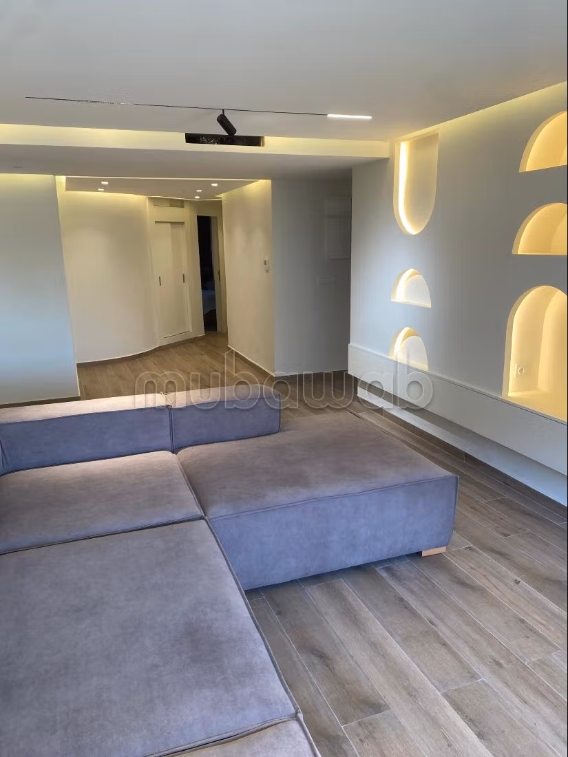 Vend appartement en Centre. Superficie 75 m². Meublé — 4