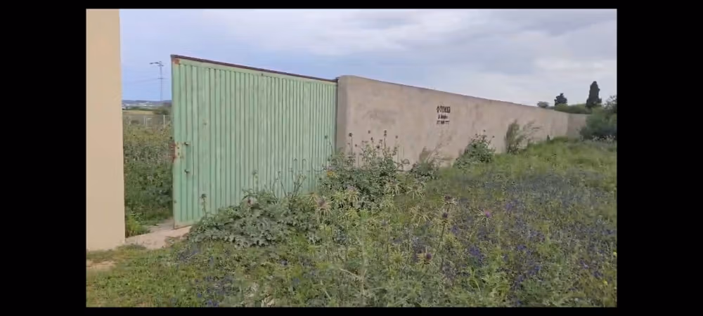 Terrain bon emplacement