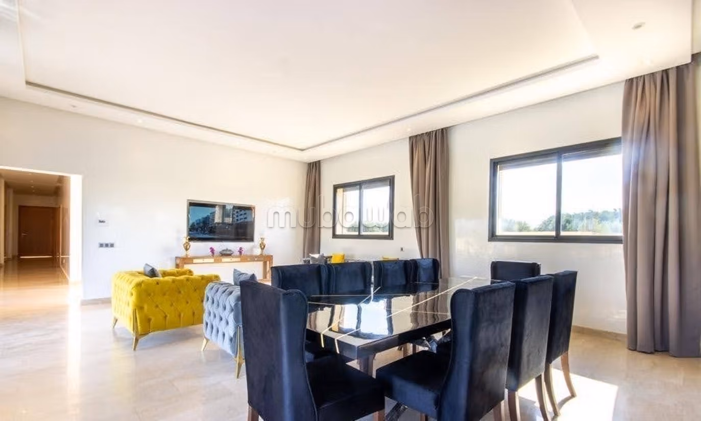 Luxury Villa for sale. Surface area 1500 m². Satellite dish system and Moroccan living room