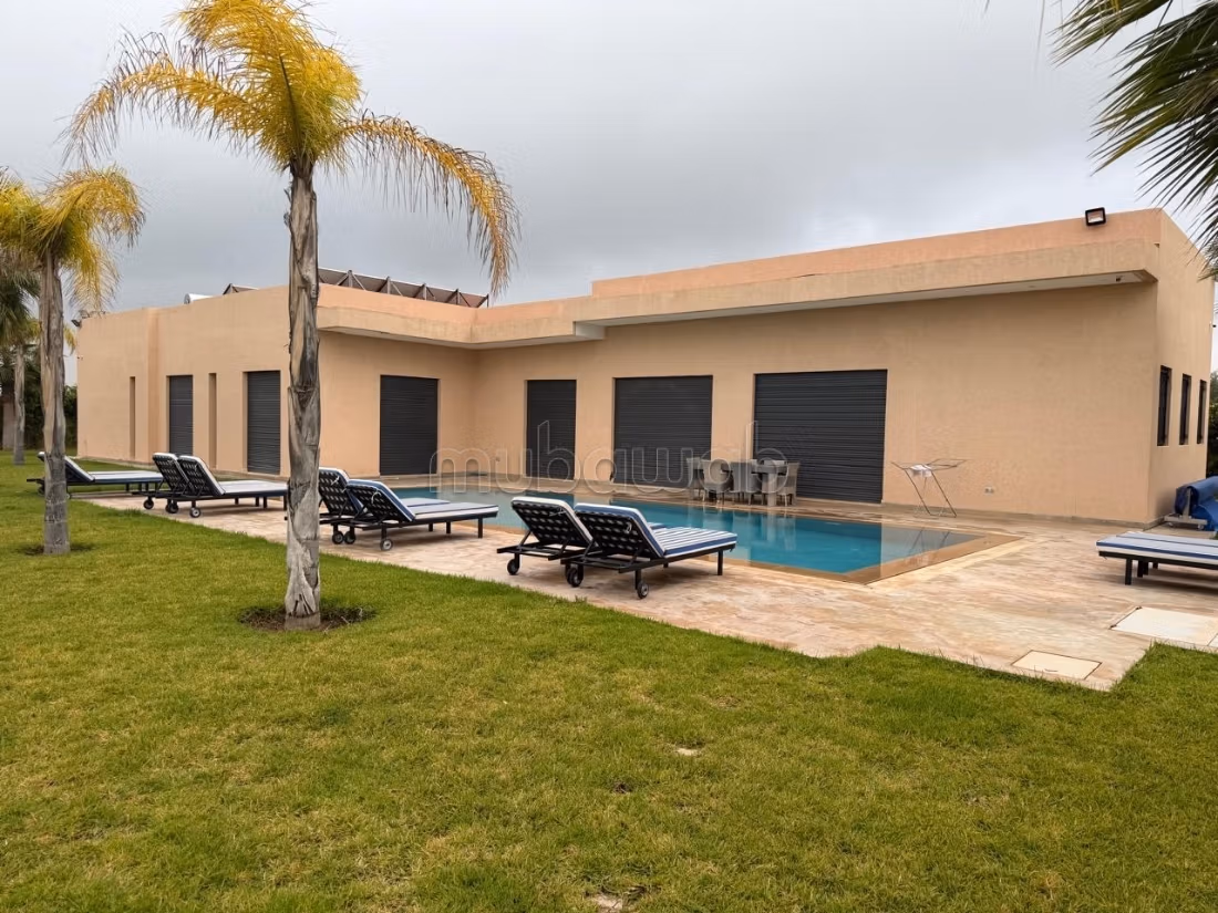 Luxury Villa for sale. Surface area 1500 m². Satellite dish system and Moroccan living room