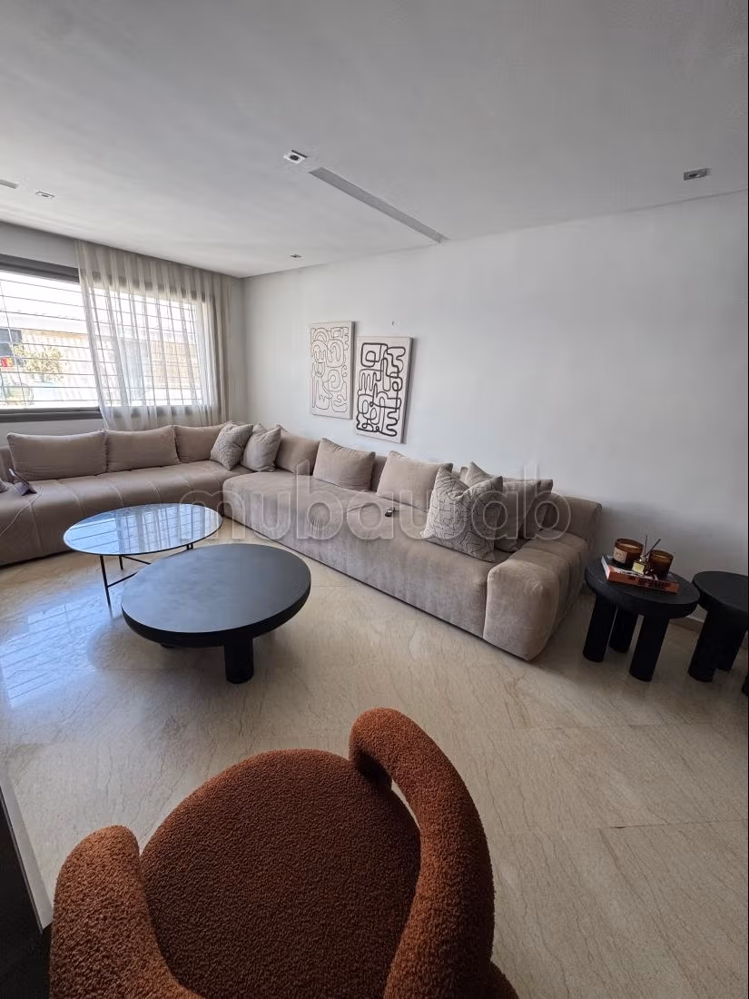 Bel appartement à vendre à Ferme Bretonne 
Hay Arraha. 3 chambres agréables. Salon Marocain, sécurité — 5