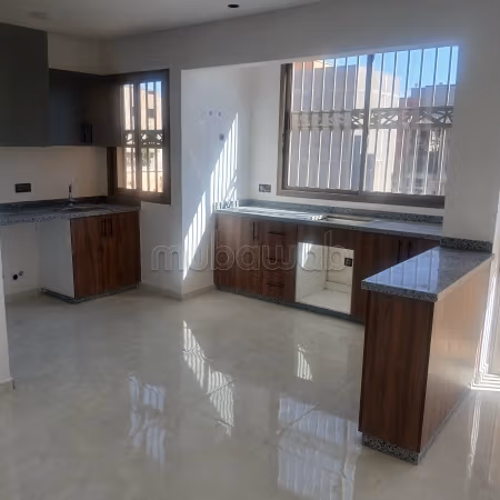 Piso en venta en Agdal. Area 75 m². Espacios verdes, Balcón