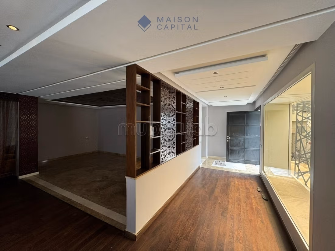 Modern villa with pool FOR RENT: Hay Riad
