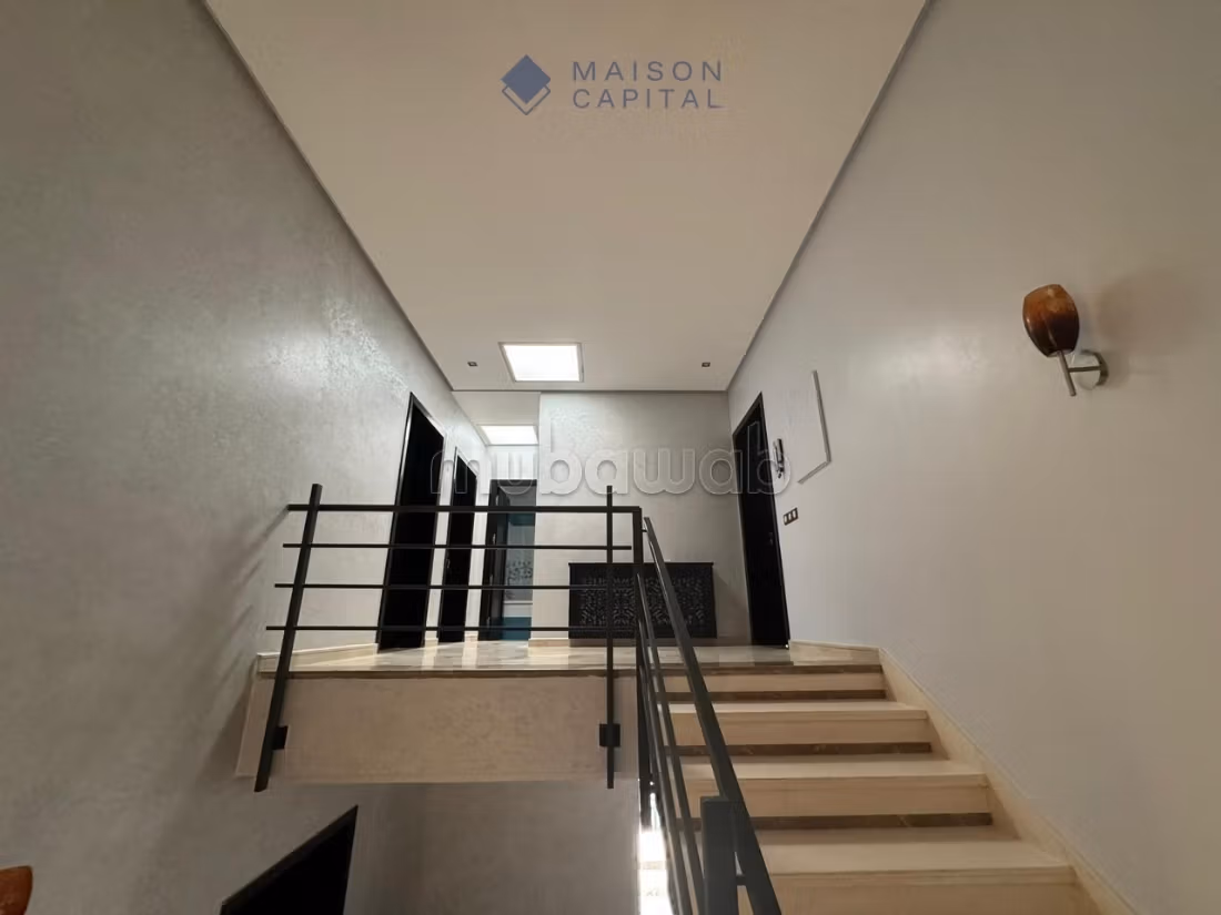 Modern villa with pool FOR RENT: Hay Riad