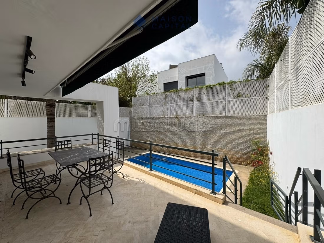 Modern villa with pool FOR RENT: Hay Riad