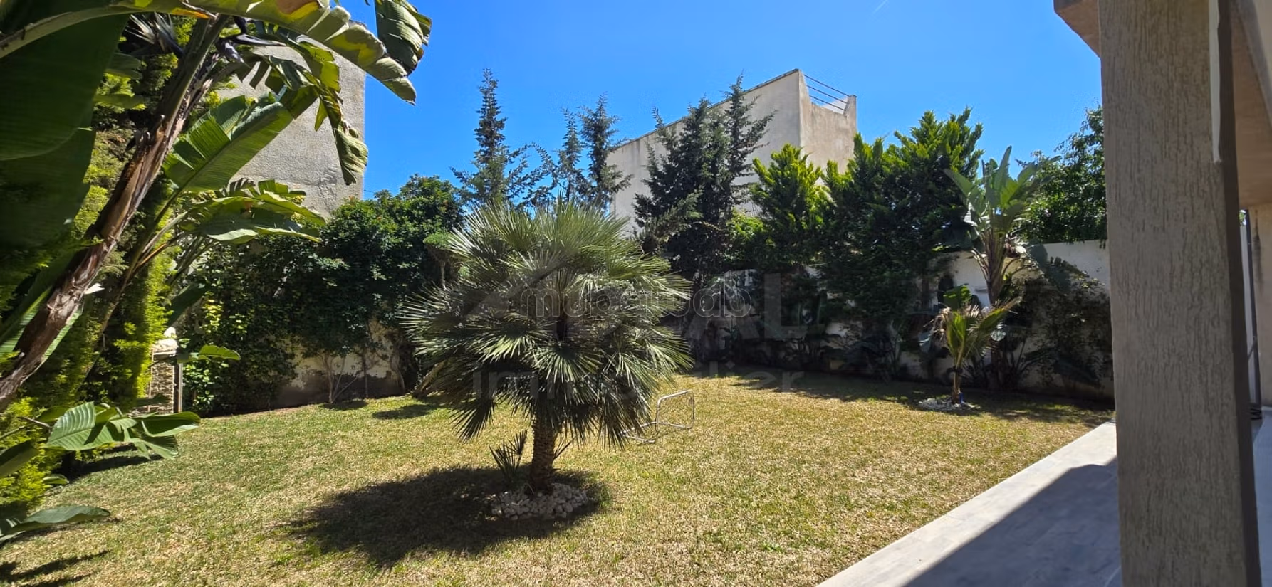 AL Villa Ammobiliata - Villaggio di Gammarth