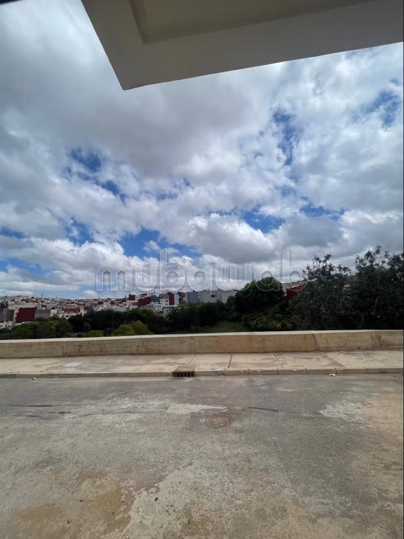 Appartamento nuovo, senza affacci, Grande terrazza, 2 camere