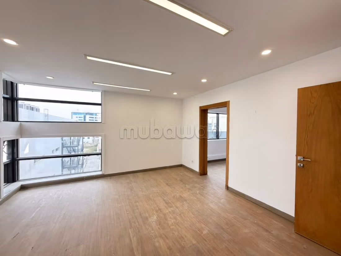 À louer Plateau de bureaux de 550 m² au Lac 2