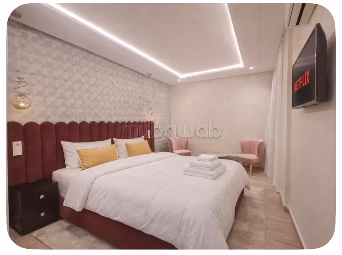 Superbe appartement à louer à Hay Mabrouka.
Superficie 80 m².
Bien meublé — 6