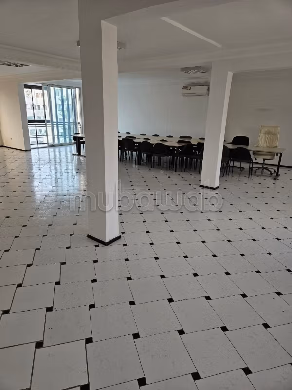 Plateau bureau de 192 m2 au bd Zerktouni
