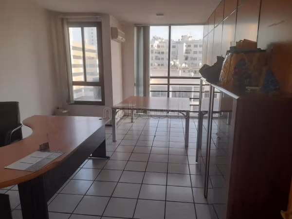 Magnifique bureau sur BD Zerktouni à la location