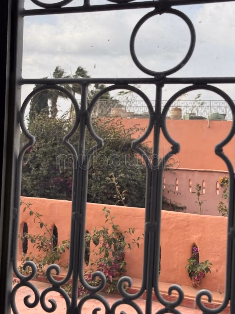 Superb riad for sale in Rmila. 4 rooms. Cellar