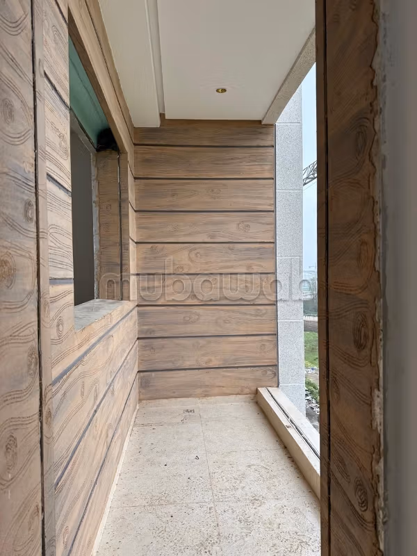 Bel appartement à vendre Subventioné à Tetouan. Situe dans un environnement ouvert et calme avec vue sur la montagne, fenêtre double vitrage
