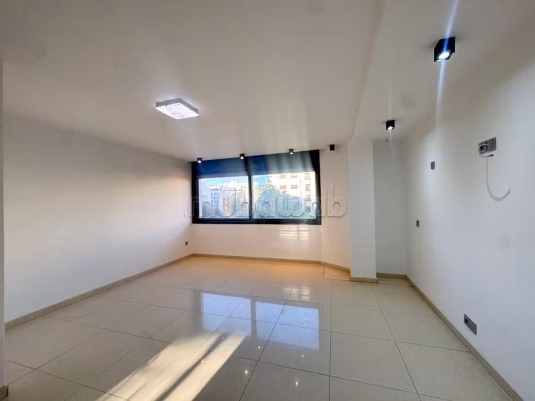 Appart à vendre place des Iris au Triangle d'Or — 3