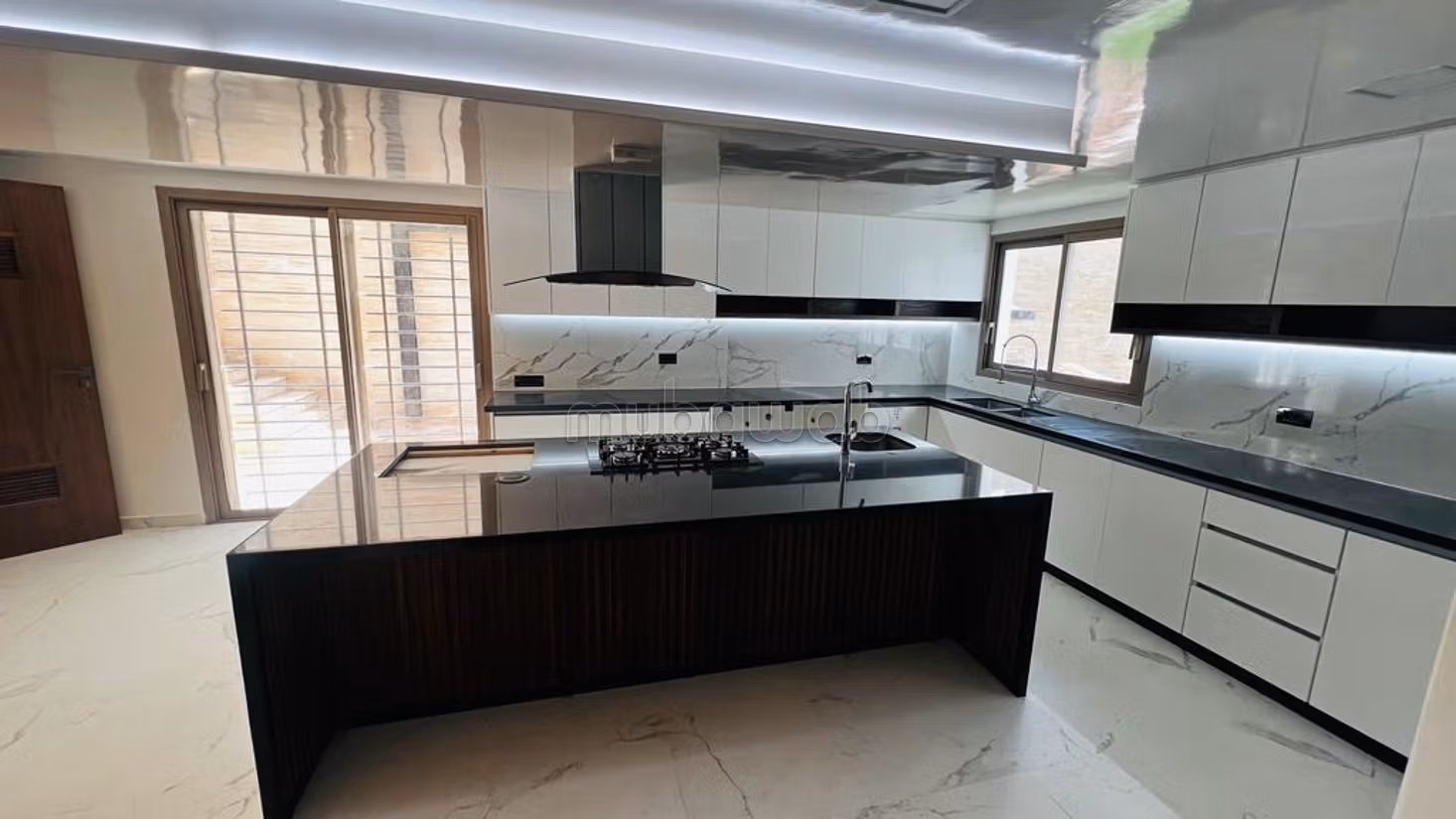 Villa moderna con 5 camere da letto a Hay Riad