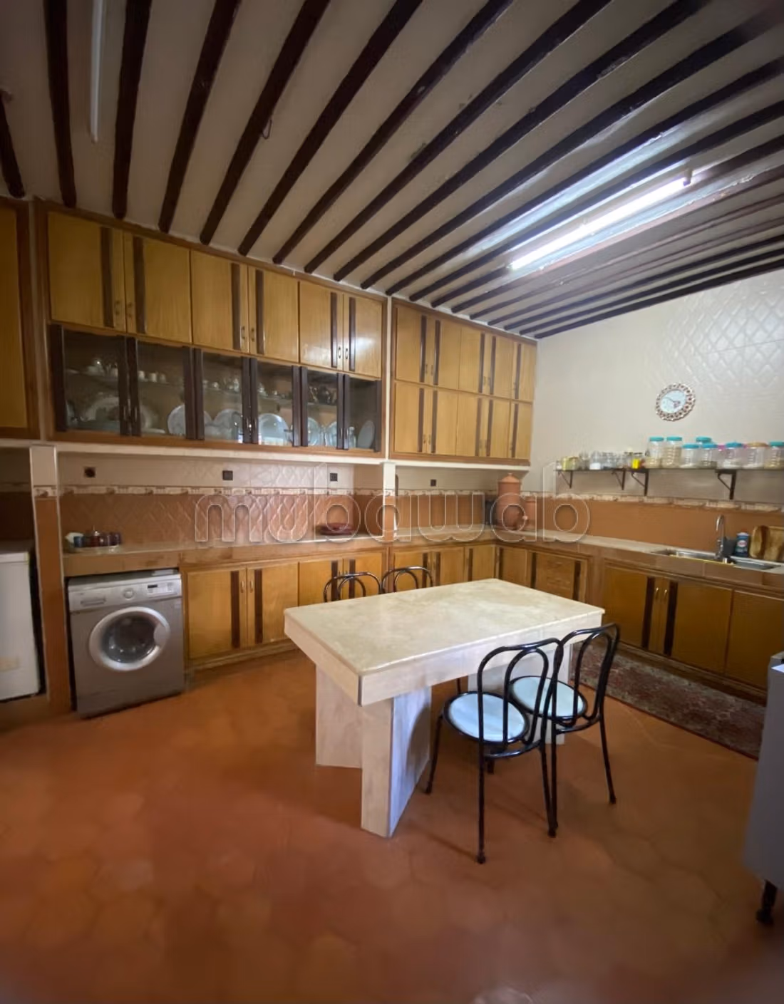 Maison titré rénovée avec jardin et garages