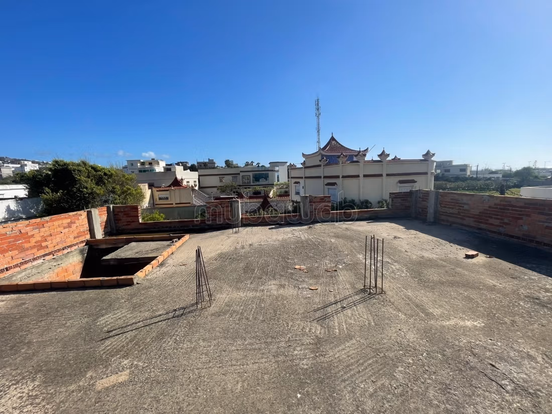 Maison à la vente à Achakar. 1 Pièce. Superbe vue sur mer