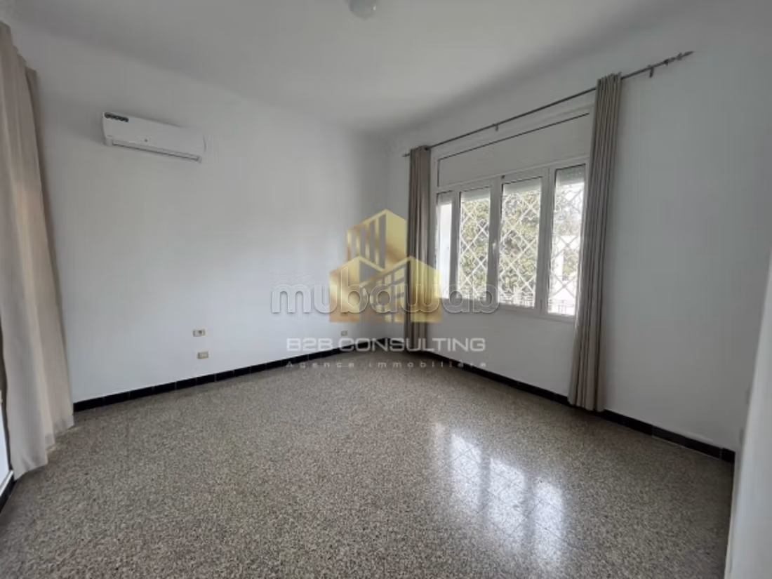 A louer une villa s4 a Carthage