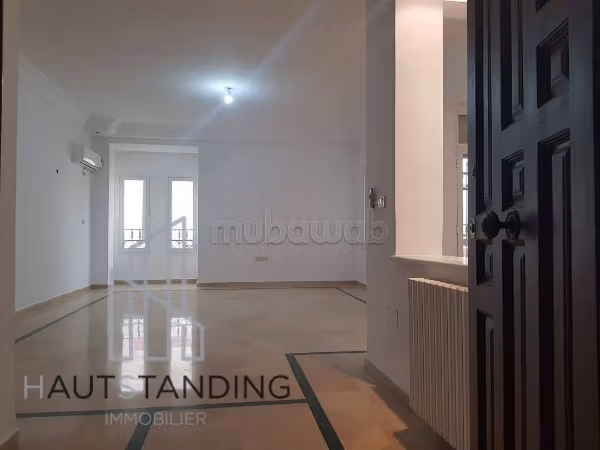 For rent Luxury S3 apartment with private entrance