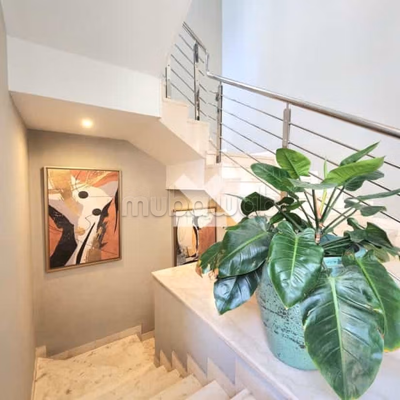 Villa Te Koop van 321.0 m² in Casablanca, Ain Diab
