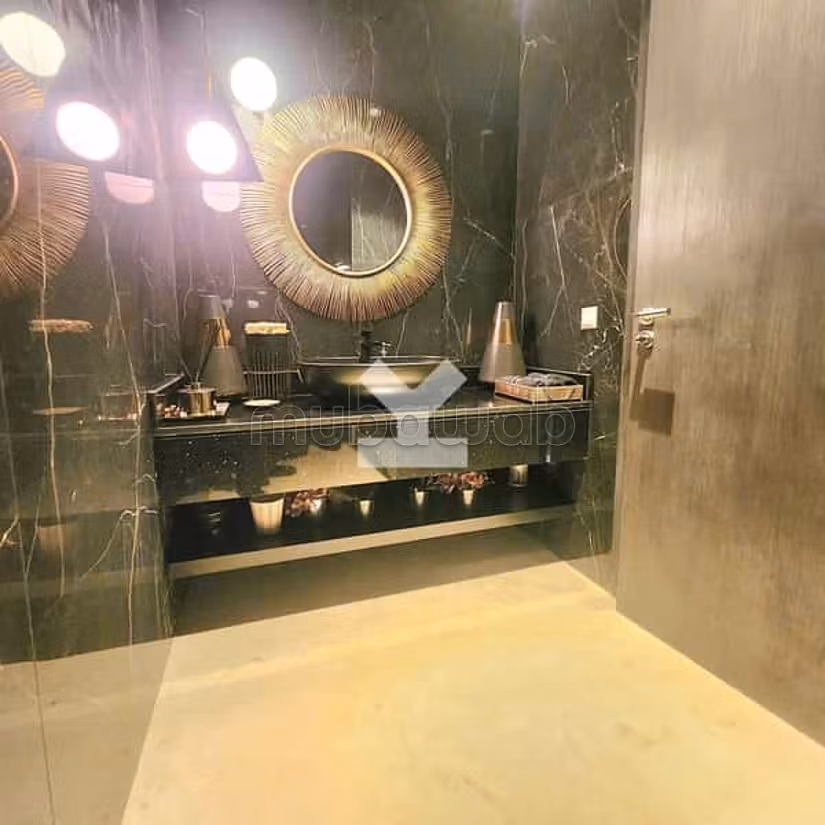 Villa Te Koop van 321.0 m² in Casablanca, Ain Diab
