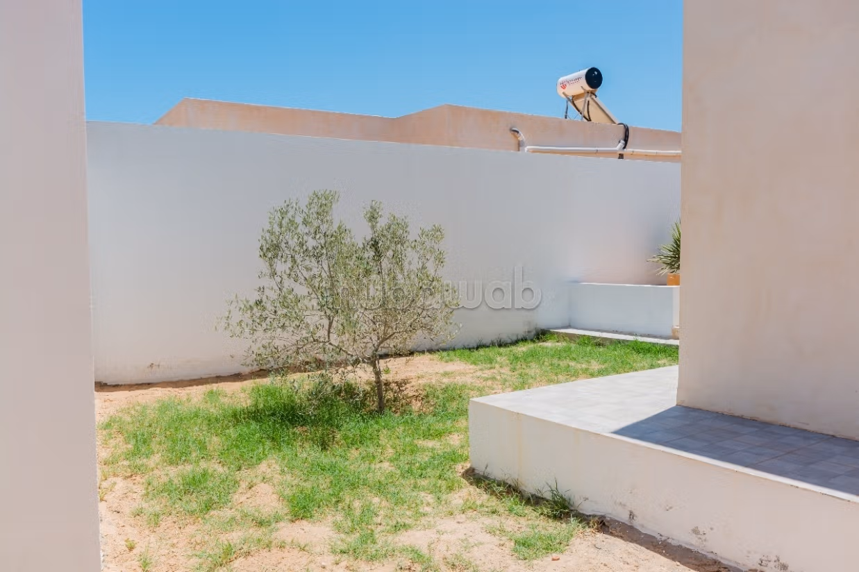 Splendide villa à vendre à Houmt Souk. 
Surface de 720 m²