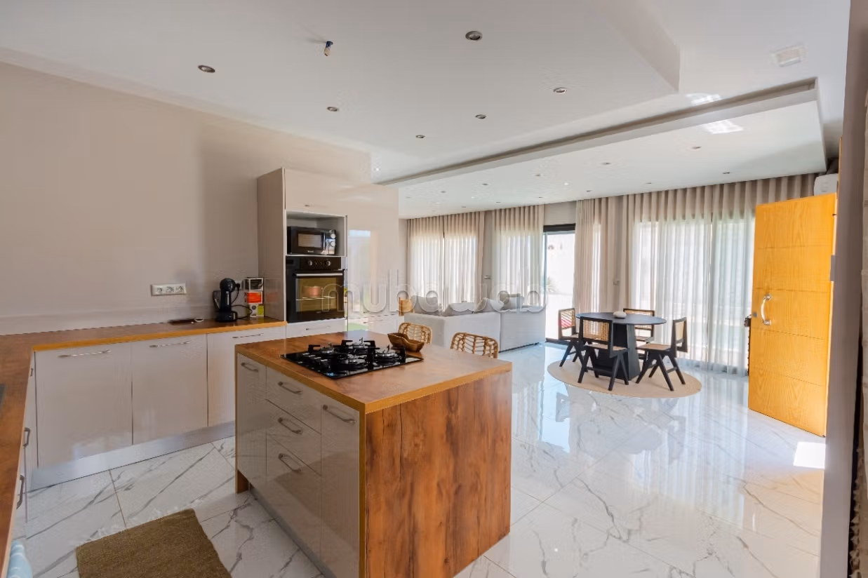 Splendide villa à vendre à Houmt Souk. 
Surface de 720 m²