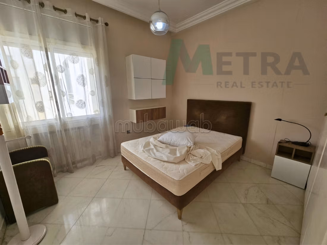 Location S5 with lake view