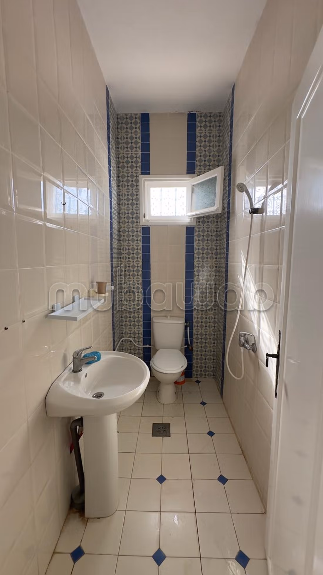 Affitta casa a Houmt Souk. Superficie 260 m². Garage e terrazzo