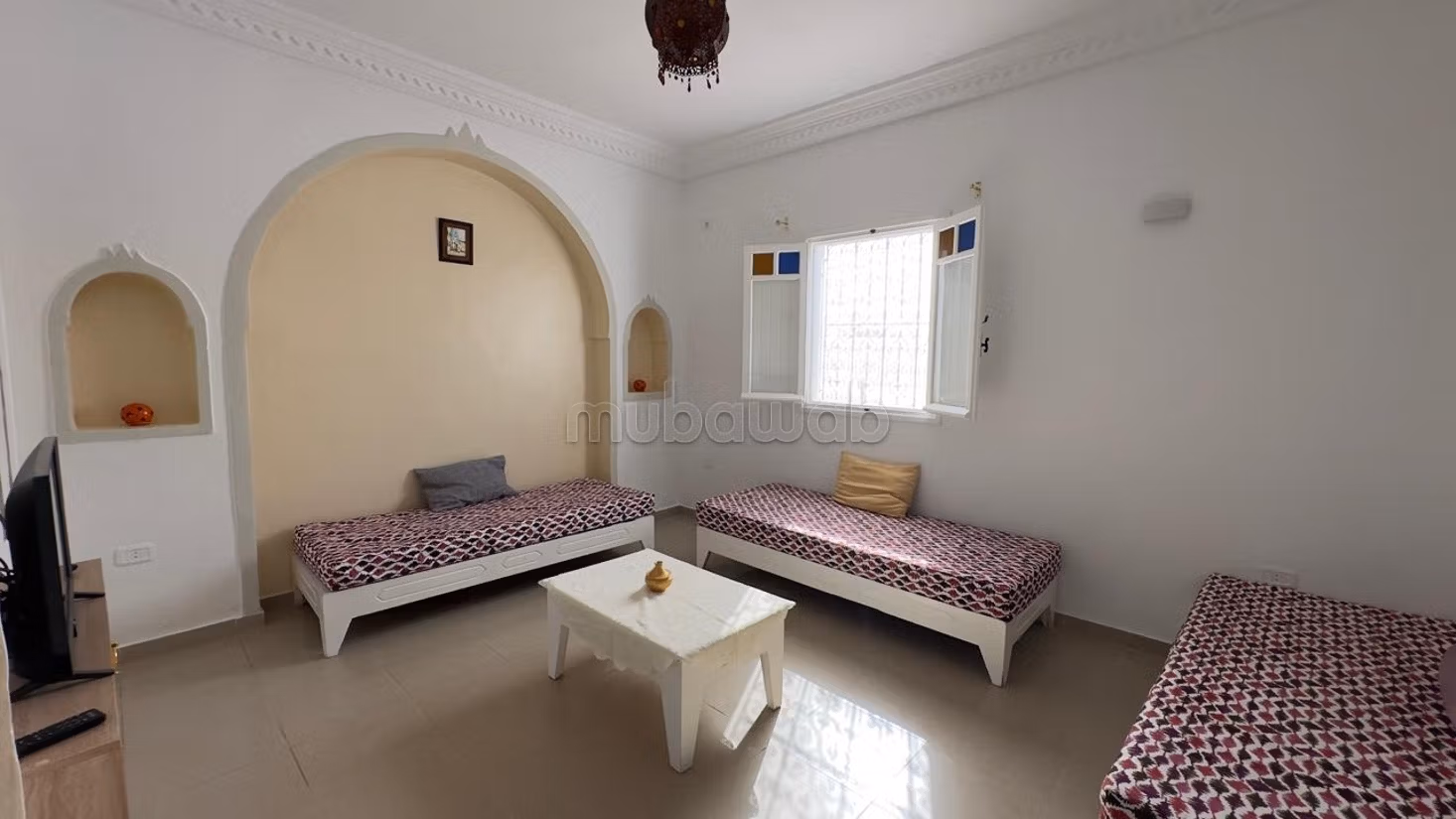 Affitta casa a Houmt Souk. Superficie 260 m². Garage e terrazzo