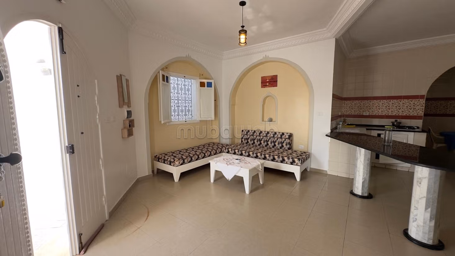 Affitta casa a Houmt Souk. Superficie 260 m². Garage e terrazzo