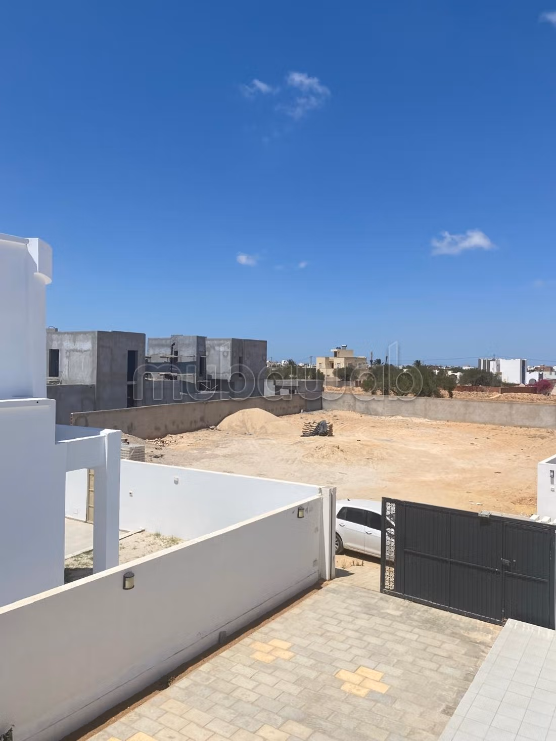 Fabulous villa for rent in Midoune. Total area 540 m². Ample storage space