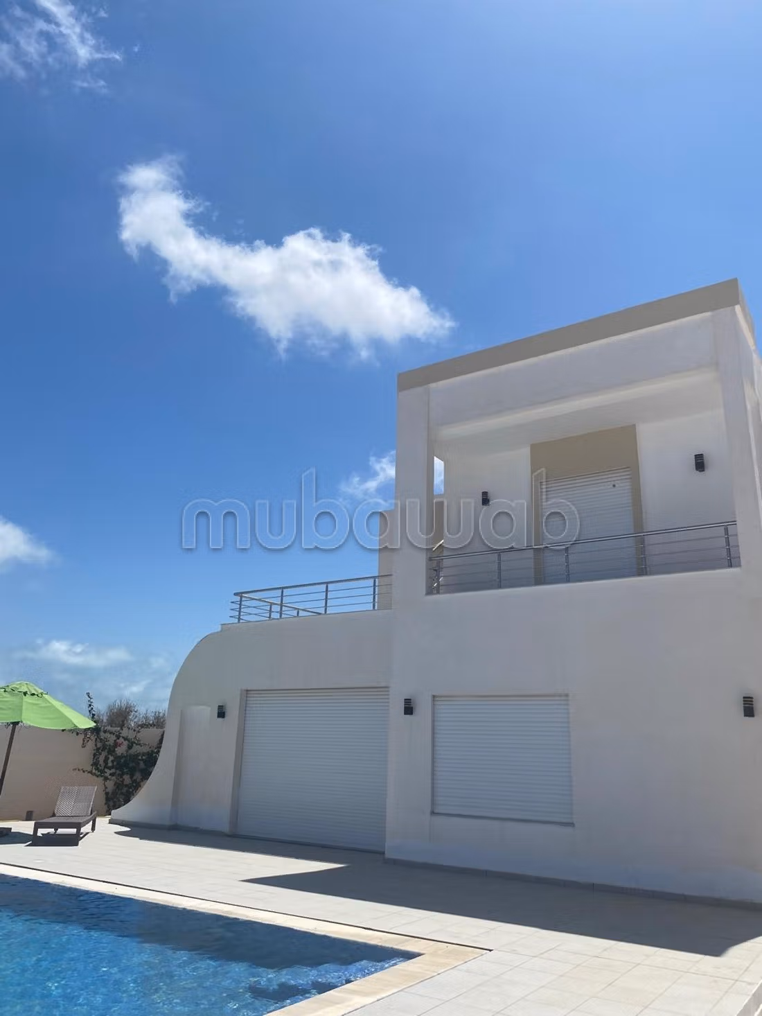 Fabulous villa for rent in Midoune. Total area 540 m². Ample storage space