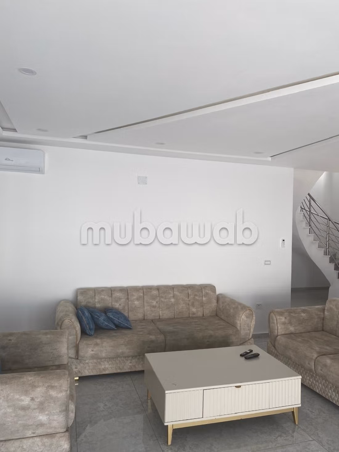 Fabulous villa for rent in Midoune. Total area 540 m². Ample storage space