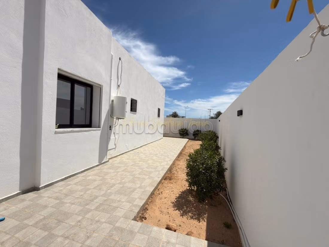 Coquette villa avec piscine ptoche de plage djerba