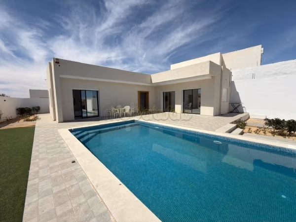 Coquette villa with pool near Aghir beach Djerba