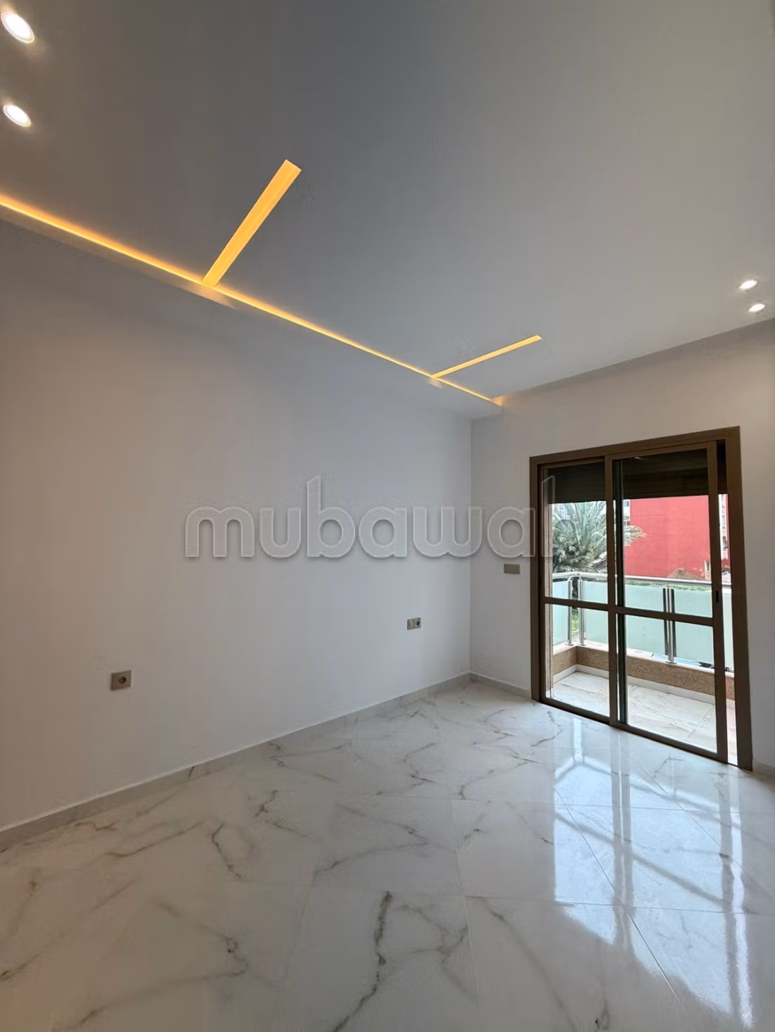 Sell apartment. 3 rooms. General satellite dish system, On site security