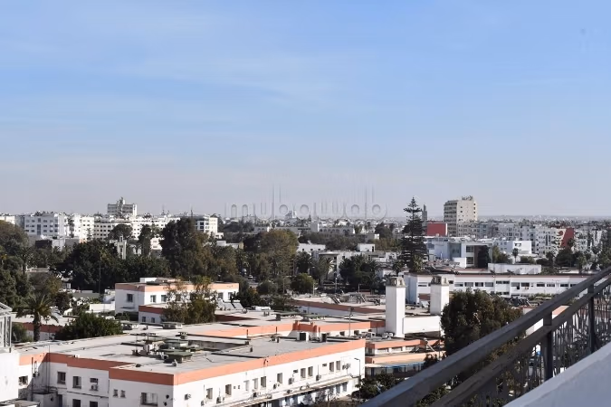 Furnished studio 44m² Hospitals TRAM