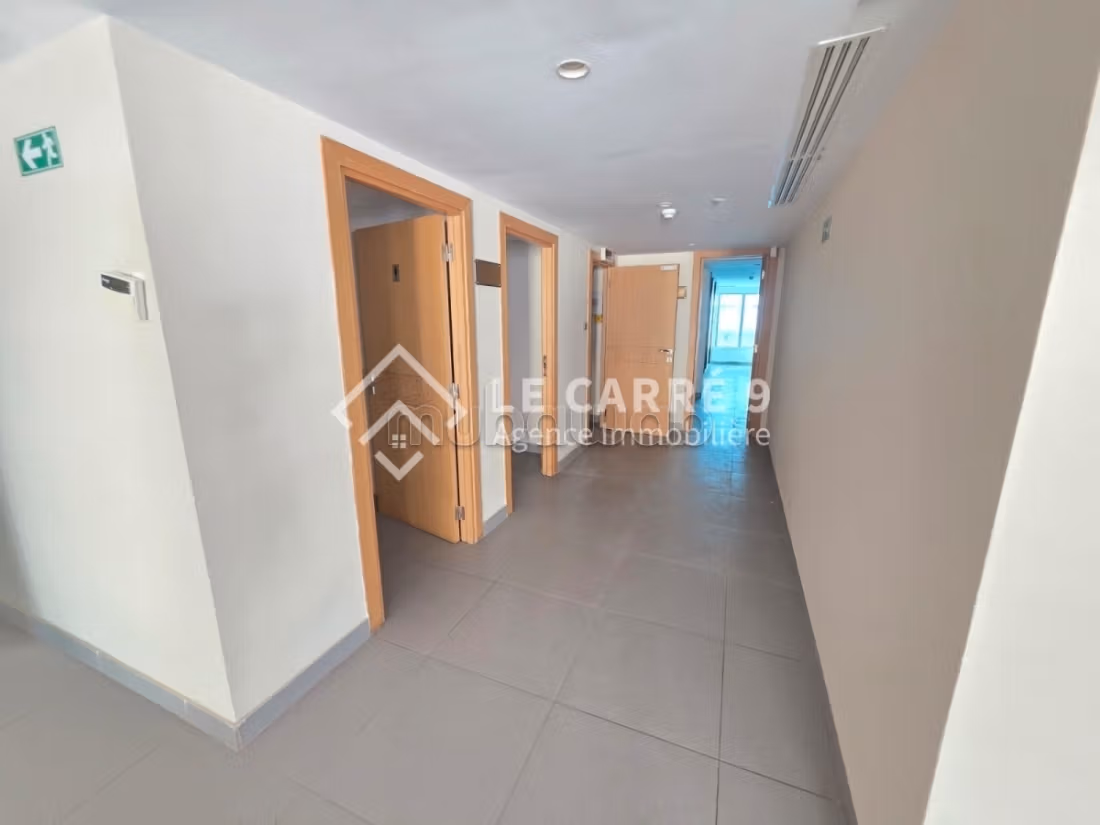 Un plateau de 1331m2 à louer au Lac 2