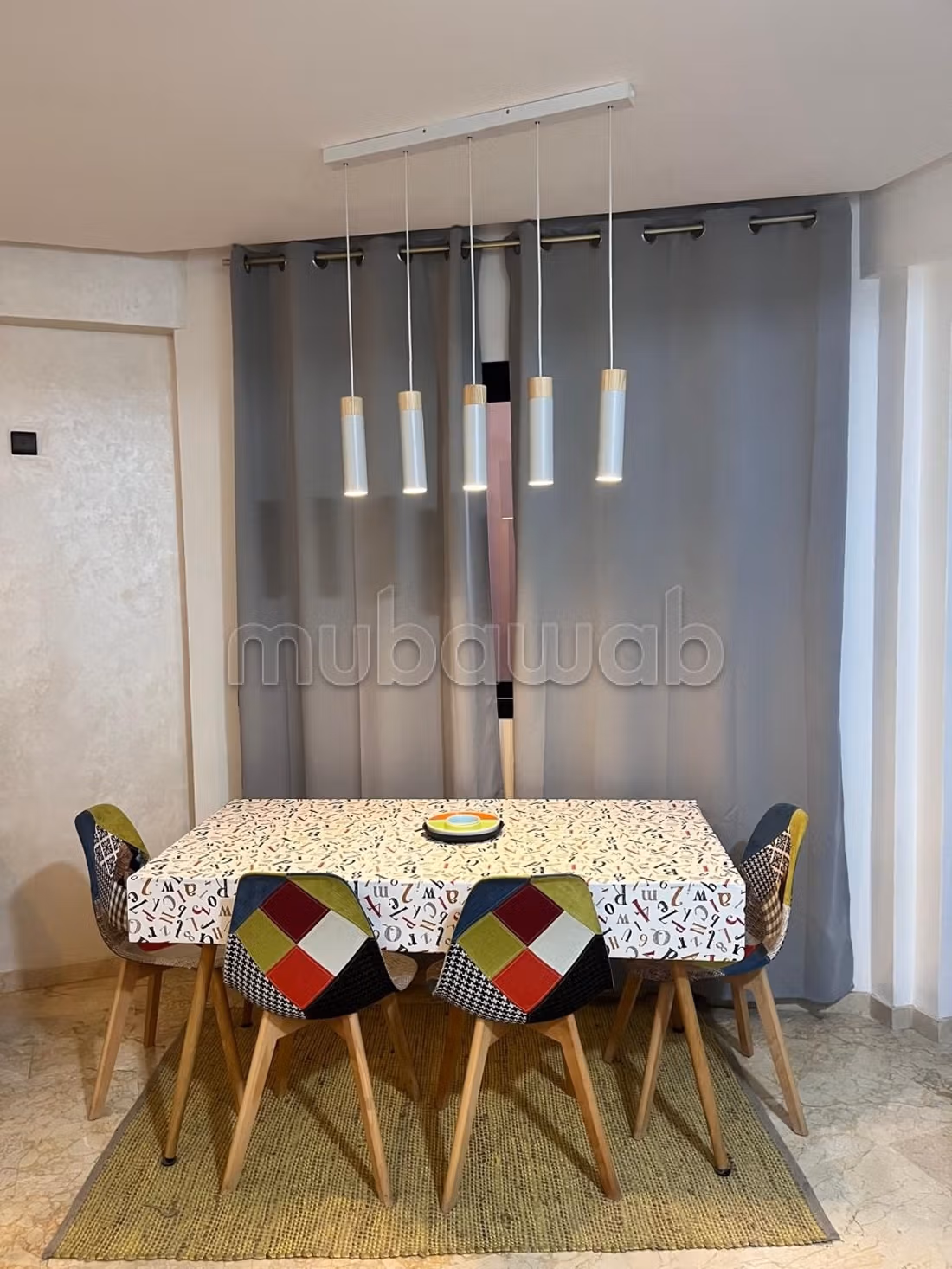 Location d'un appartement à Hivernage.
1 Pièce.
Meublé — 2