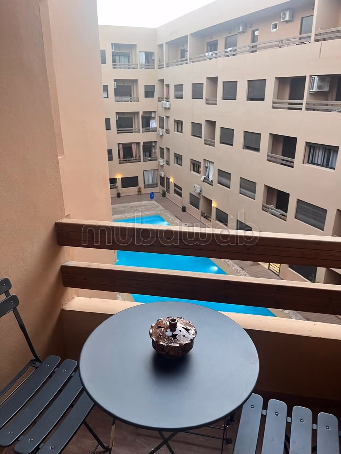 Location d'un appartement à Hivernage.
1 Pièce.
Meublé — 4