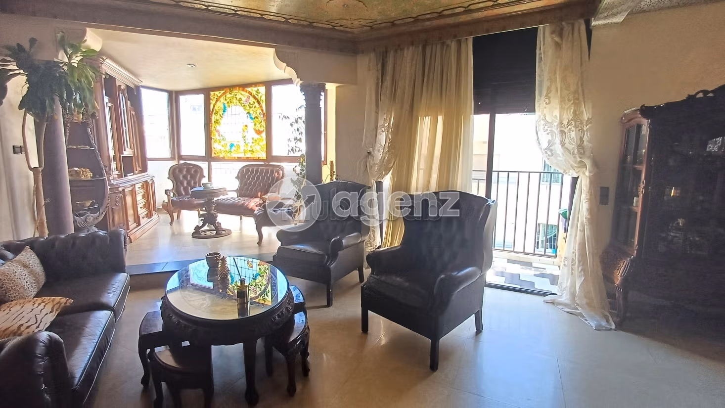 Duplex à vendre 261 m², 3 chambres Les hôpitaux Casablanca