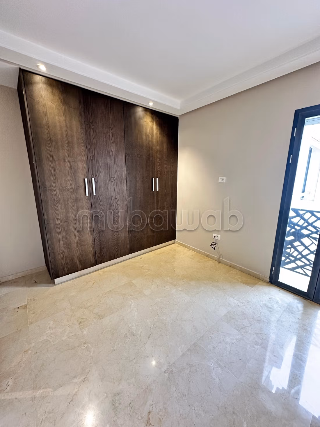 Appartement à louer vide 2 chambre à Quartier Oasis