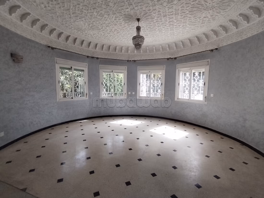 Villa à louer à Hay Riad