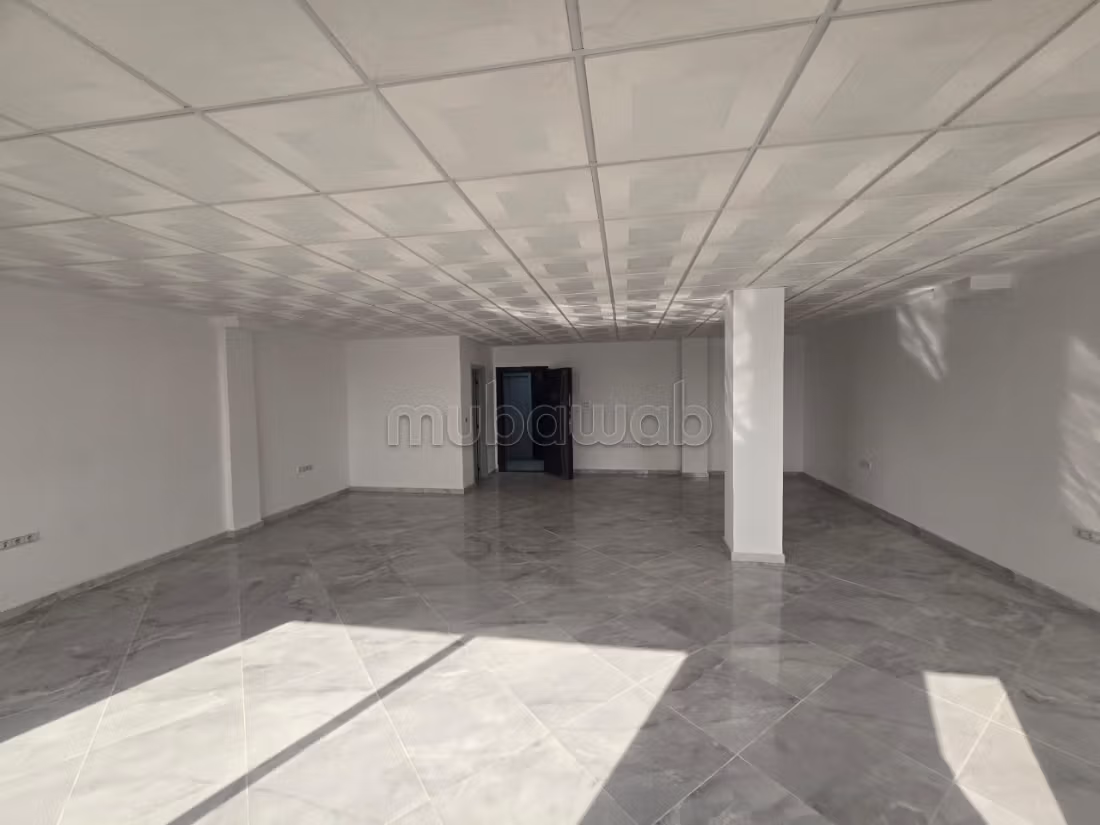 Edificio di uffici R4 con parcheggio interrato