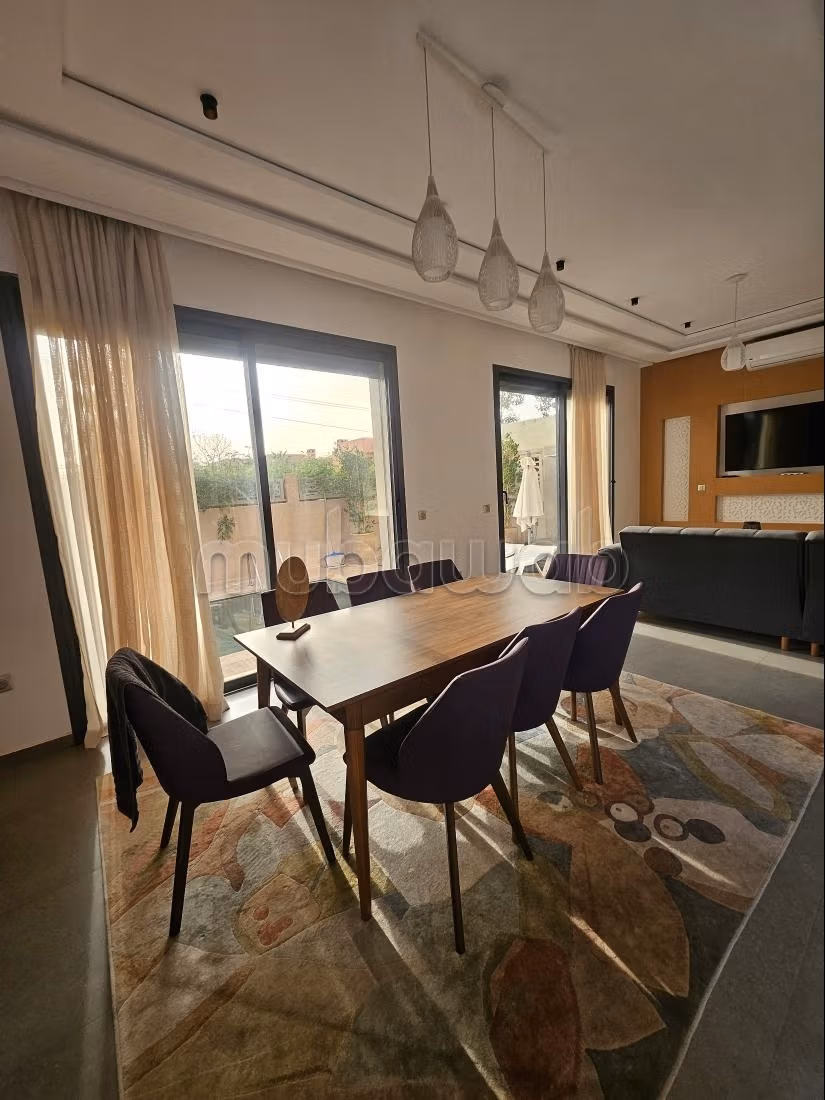 Villa met zwembad te koop aan het begin van de Ourikaweg